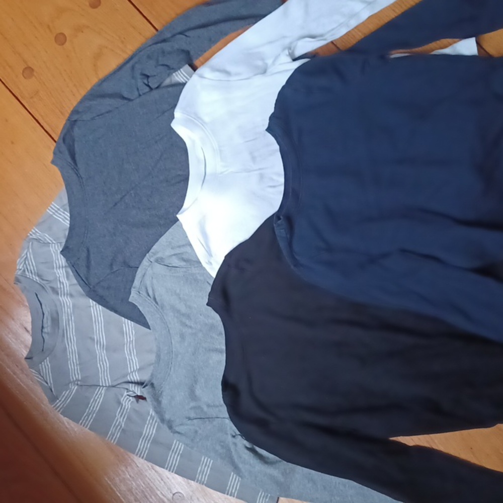 Set of 6 Old Navy Kids Long Sleeved Tees